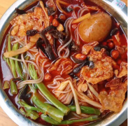 螺螄粉發(fā)現(xiàn)煙頭？食品安全記心中